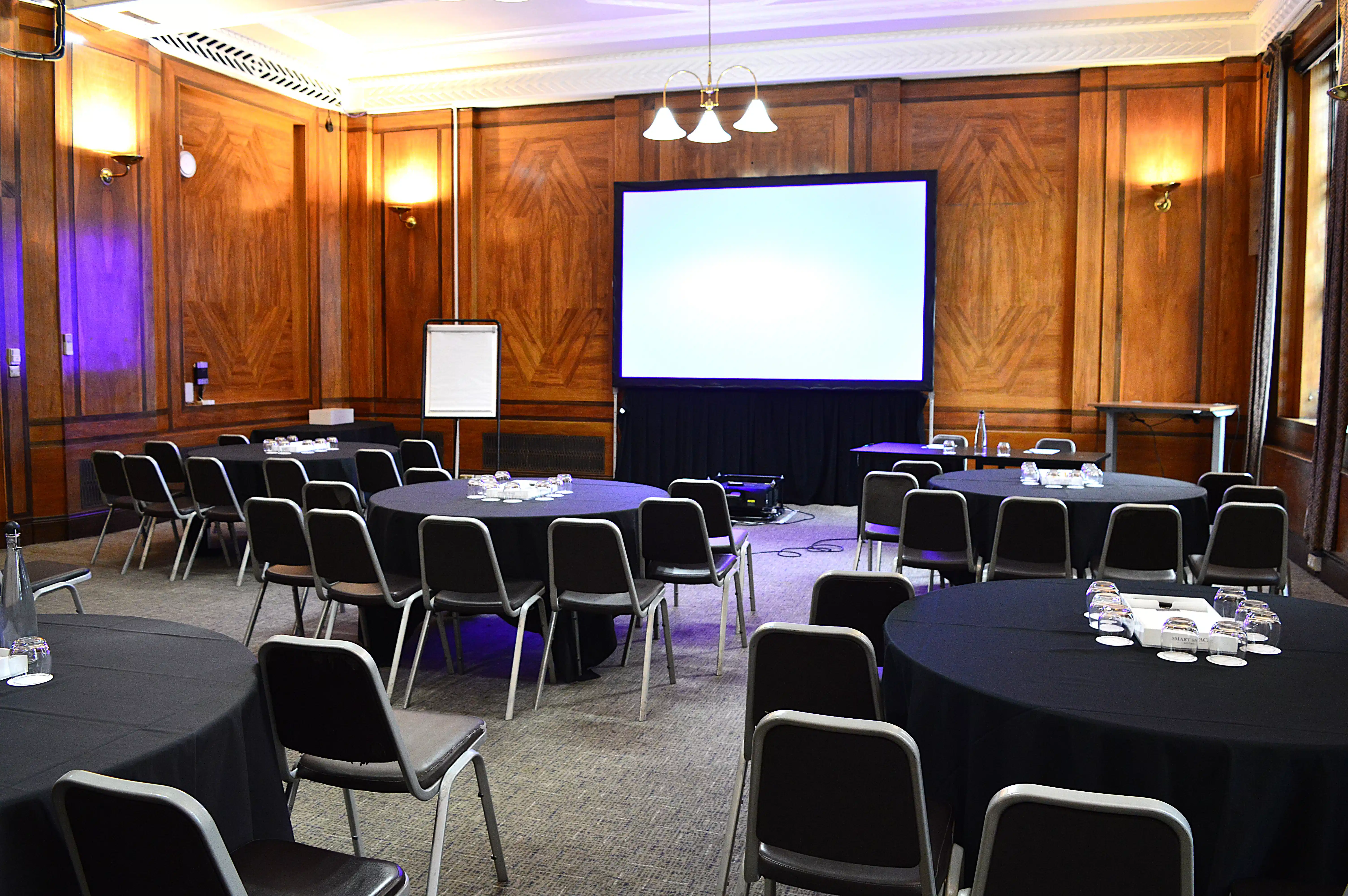 De Vere Grand Connaught Rooms 